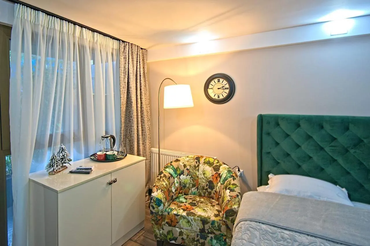Inn Sakhli At Chavchavadze Ave 15 Hotel Tbilisi
